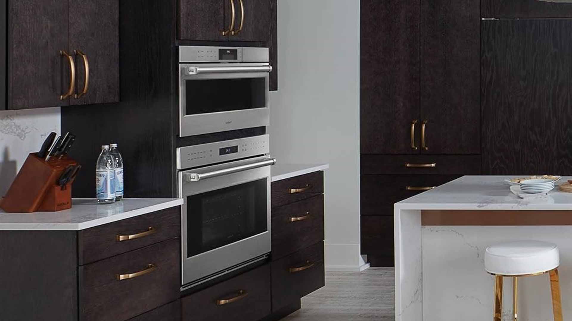 Wolf Double Built-In Oven Appliance Repair Near Me | Wolf Appliance Repair Expert